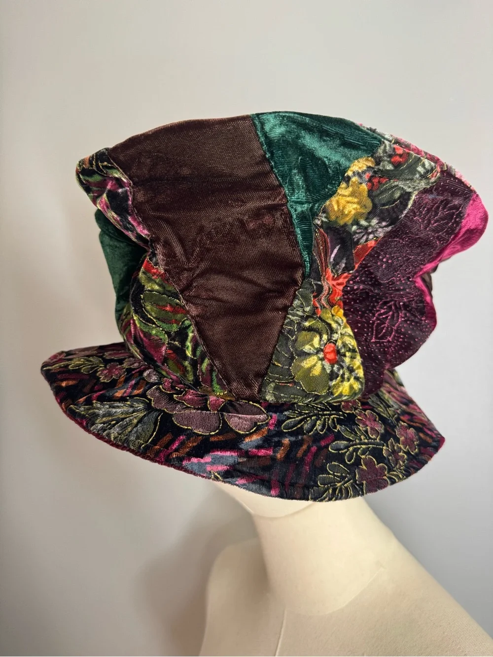 Venetian Paradise Velvet Rockstar Hat